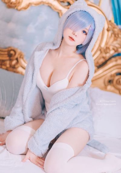 欧美电影美丽小蜜桃2_1080完整版观看